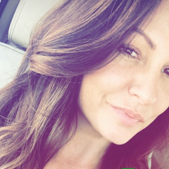 💕 Meet your Posher 💕 - Picture 1 of 2